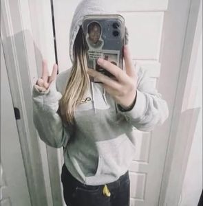 Meet your Posher, Kaydee